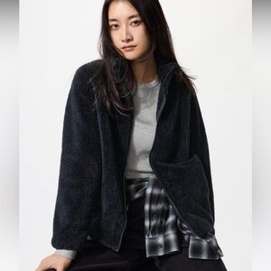 Uniqlo Fluffy Yarn Fleece Full Zip Jacket